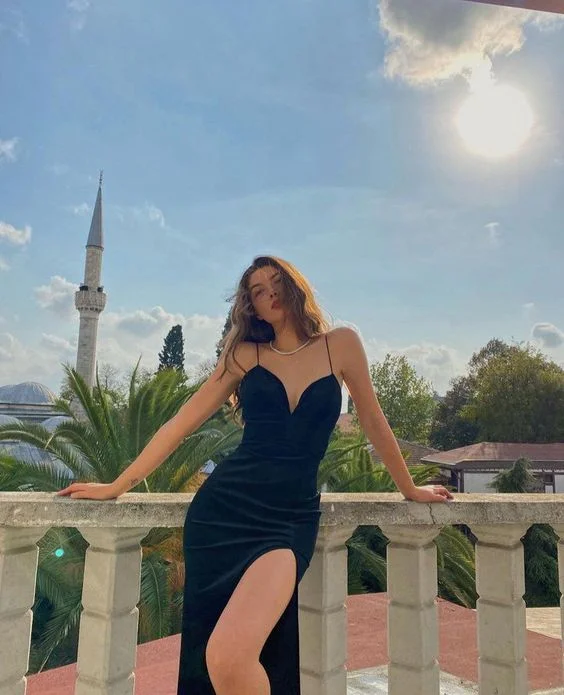 Elegant Black Spaghetti Straps V Neck Sheath Prom Dress With Split cc1305